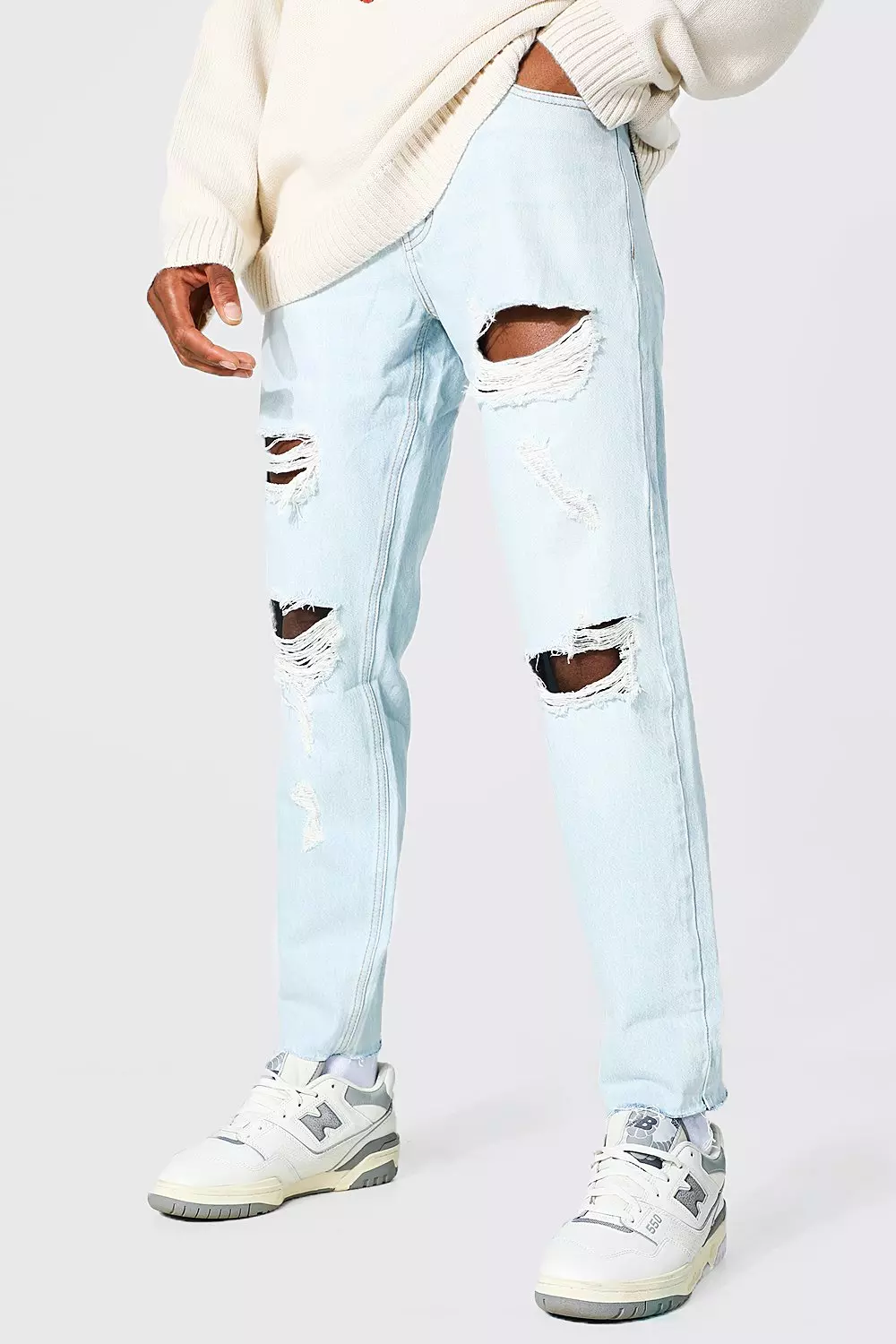 White jeans 2024 distressed hem